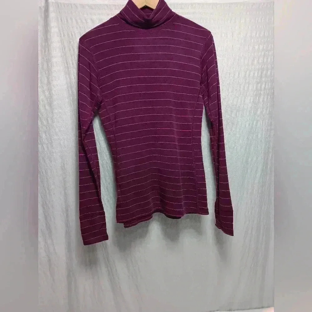 Woolx 💯 Merino Wool turtleneck. Ladies Size M
